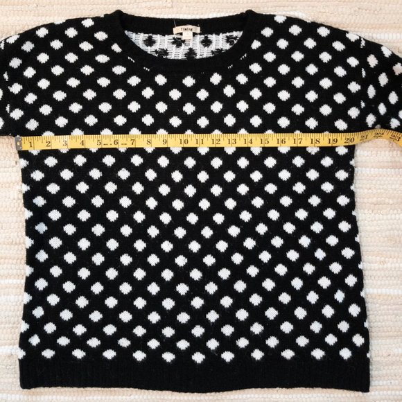 Black and White Polka Dot Cozy Knit Crewneck Sweater in Size S - Picture 5 of 10